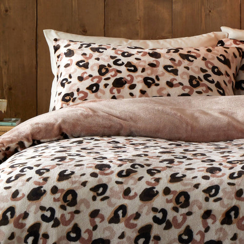 Cosy Leopard Duvet Cover Set | Natural | Fleece & Sherpa Bedding