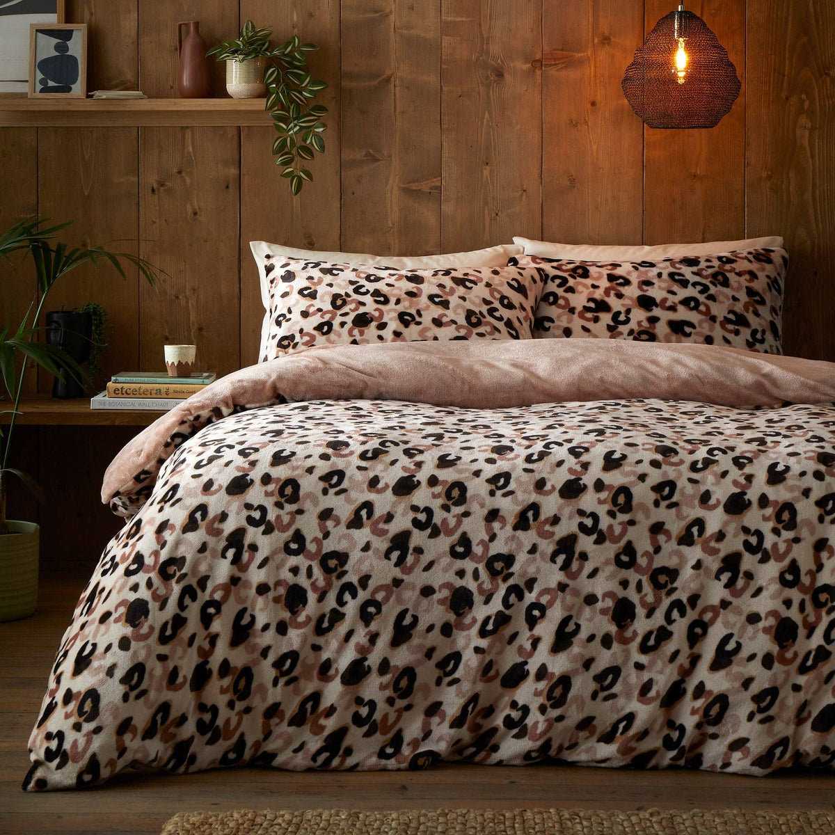 Cosy Leopard Duvet Cover Set | Natural | Fleece & Sherpa Bedding